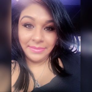 Meet your Posher, Juana